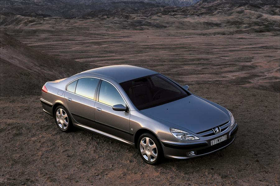  Peugeot 607 1999 года  (фото 32 из 53)